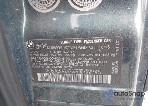 1994 BMW 325 Ic Automatic z USA, uszkodzony, nr VIN WBABJ632XRJD32945